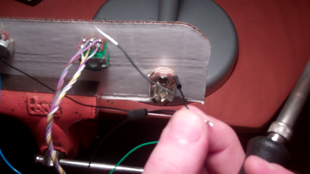 Wiring the jack