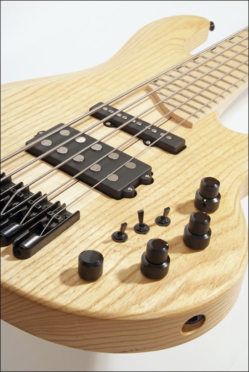 00365_03_b5-35_custom-03 00365_03_b5-35_custom-03
